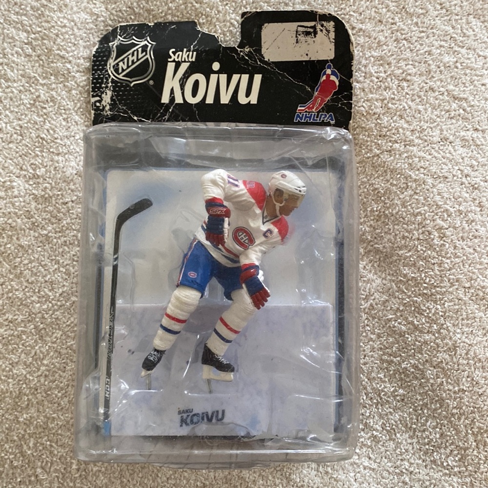 Vintage McFarlane Toys Montreal Canadiens Saku Koivu white jersey